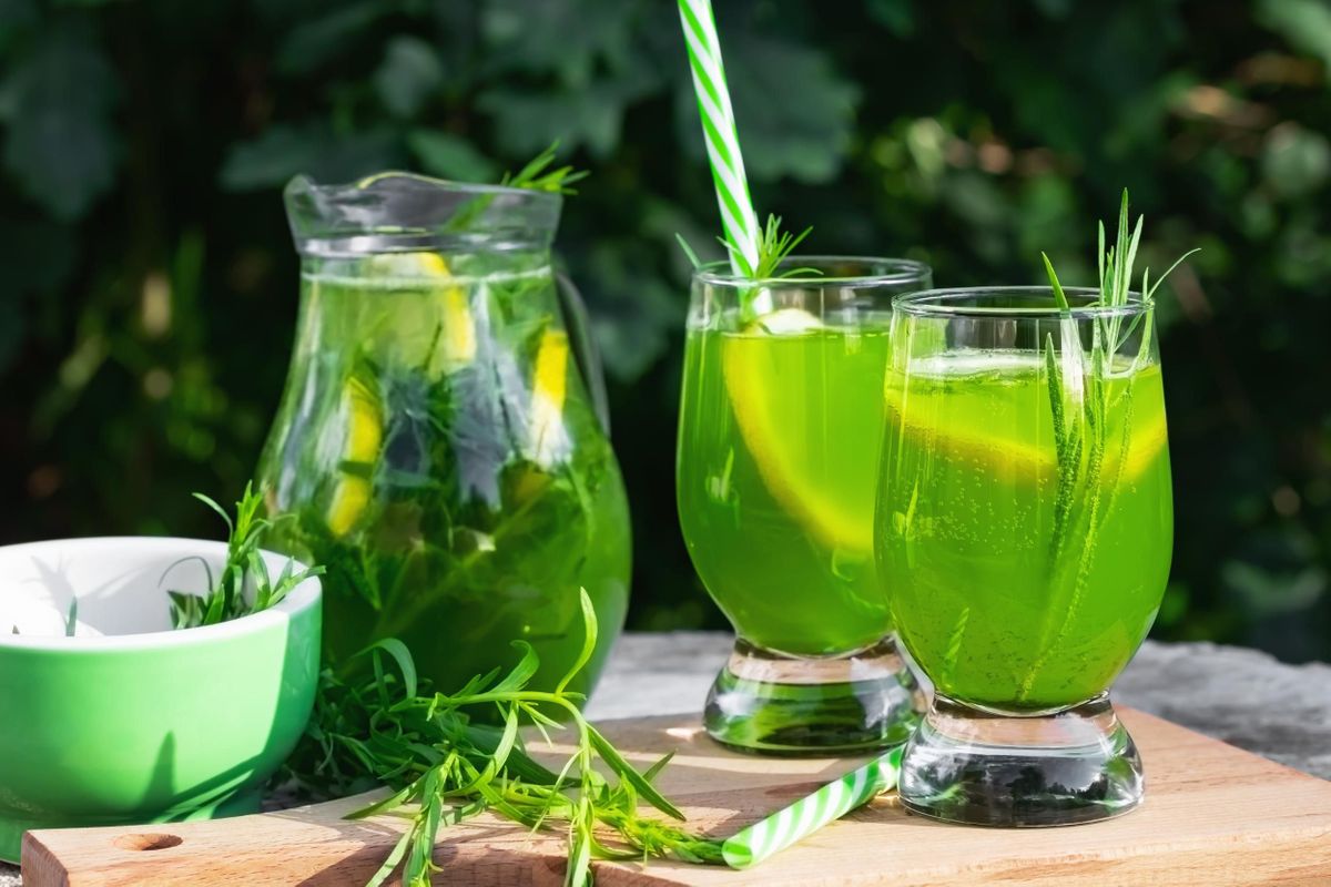 Každodenní konzumace této čerstvé vody stimuluje produkci kolagenu, zmírňuje bolesti kloubů a posiluje imunitní systém.