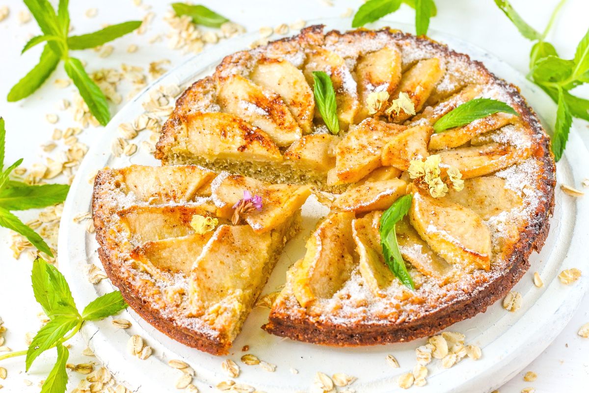 Ovesný koláč bez pečení: zdravý, jednoduchý recept, hotový za pár minut