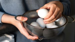 skynews-egg-woman_6260005