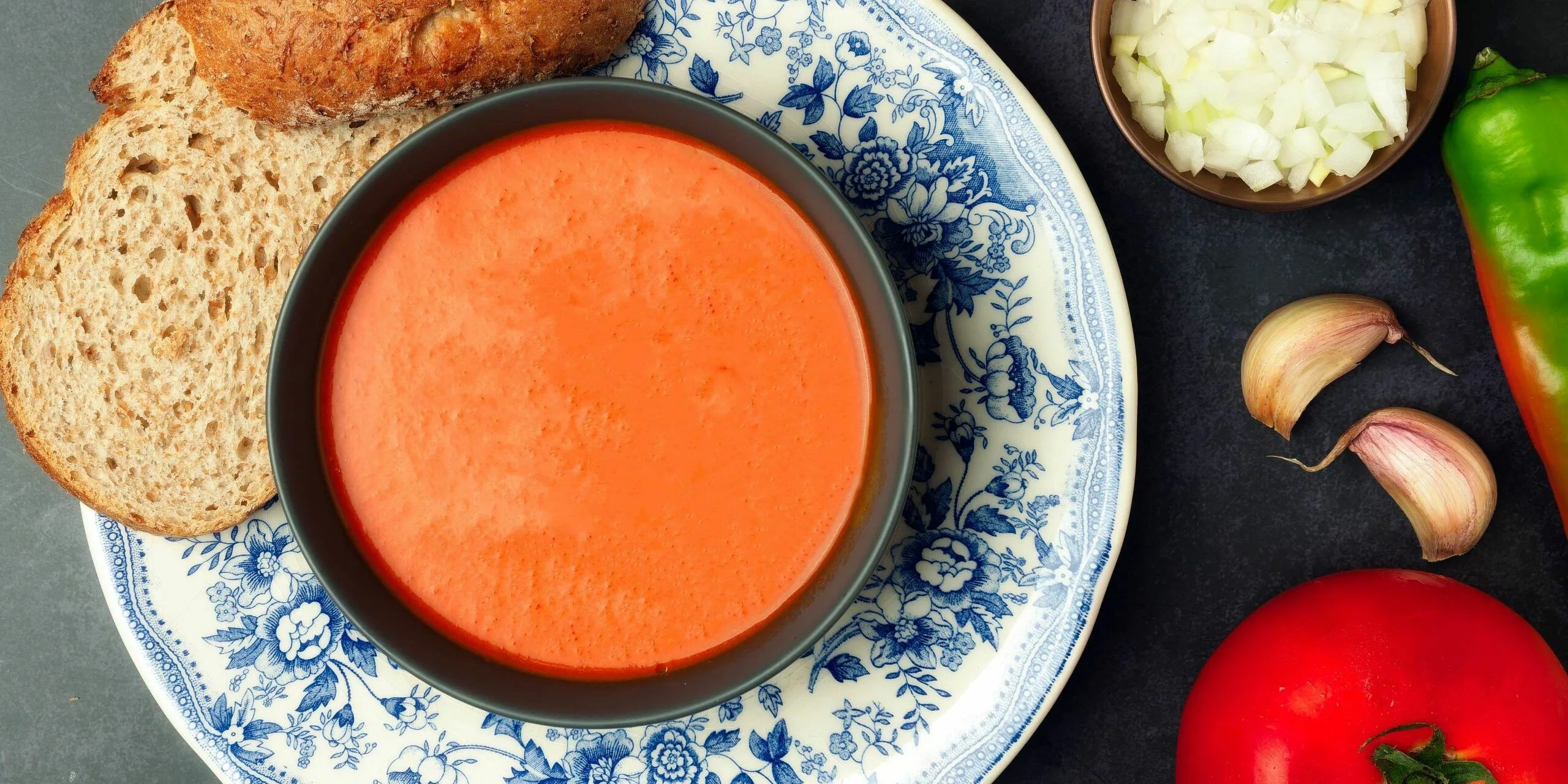 Správný způsob přípravy gazpacho krok za krokem, jako opravdový Andalusan: osvěžující a chutné