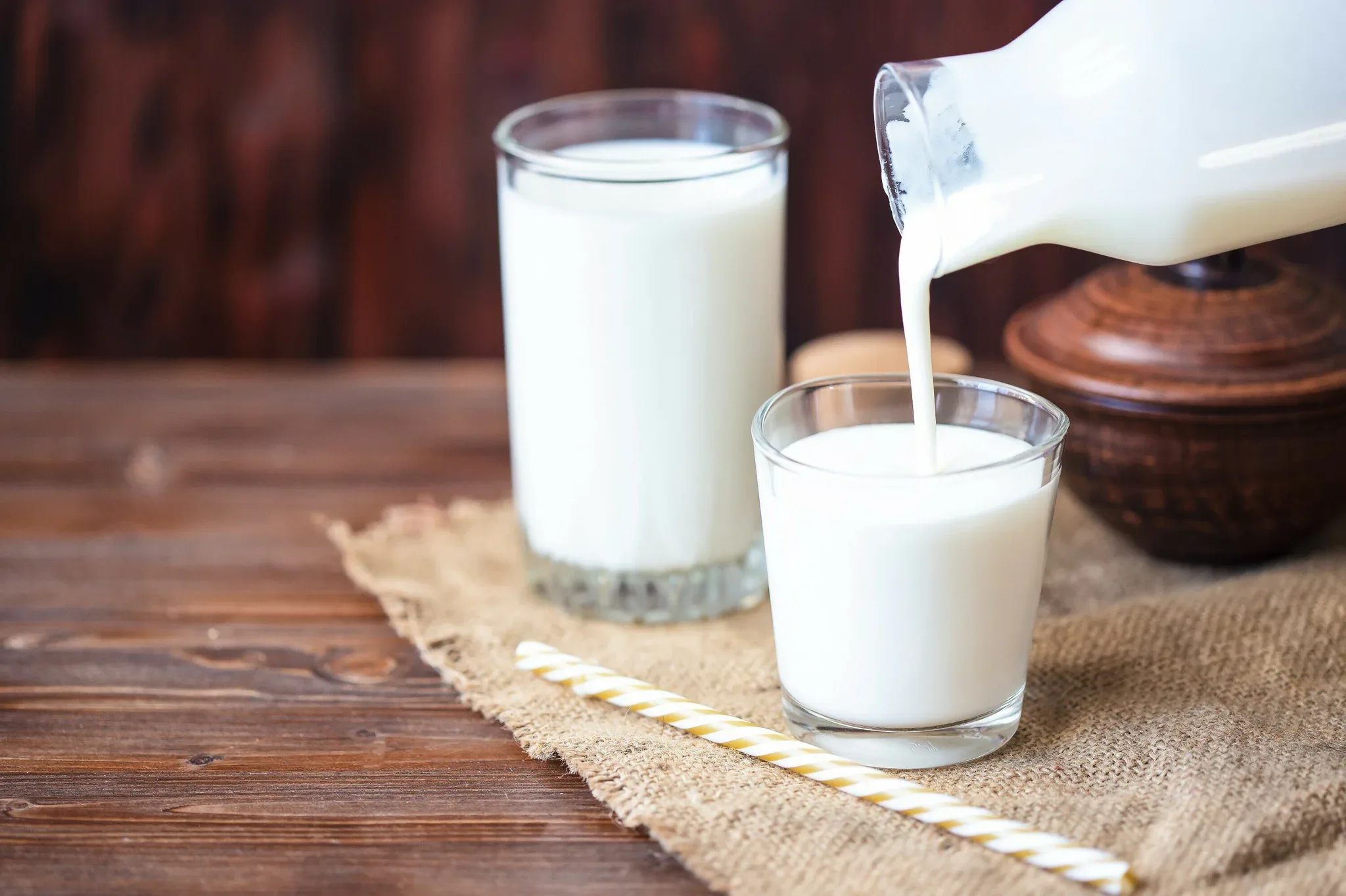 Kefír, kombucha nebo jogurt: rozdíly a co z nich je zdravější