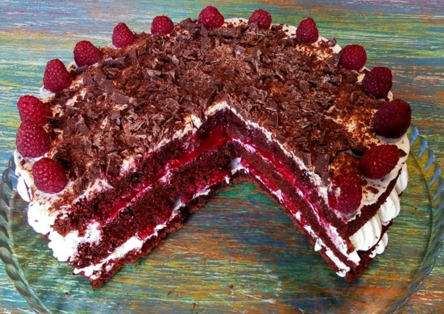 Čokoládový dort s malinami a mascarpone